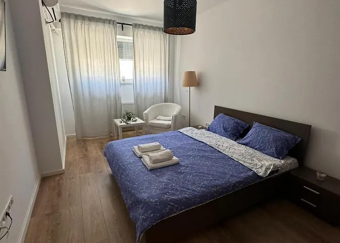 Granvia Cozy Апартаменти